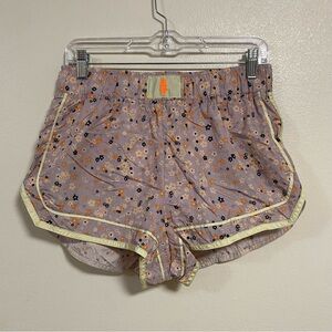 Free People Shorts Women’s Size Medium Floral Print Varsity Blues Running Shorts
